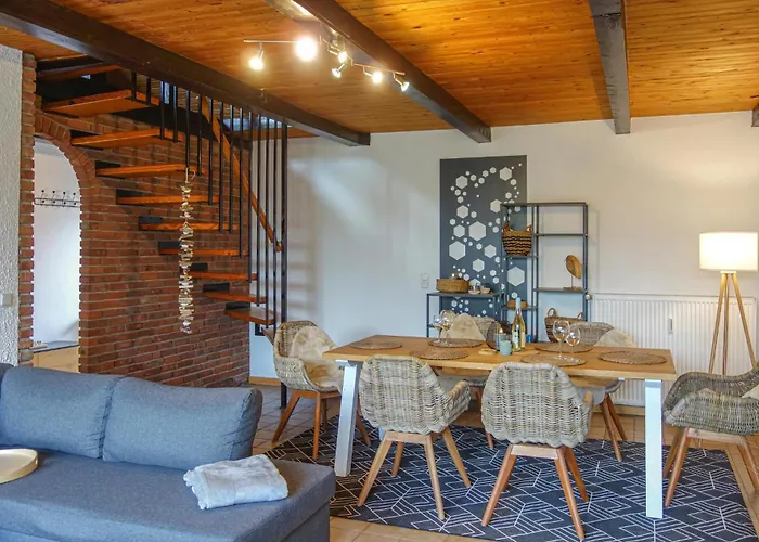 3 Bedroom Gorgeous In Σπίτι διακοπών Otterndorf